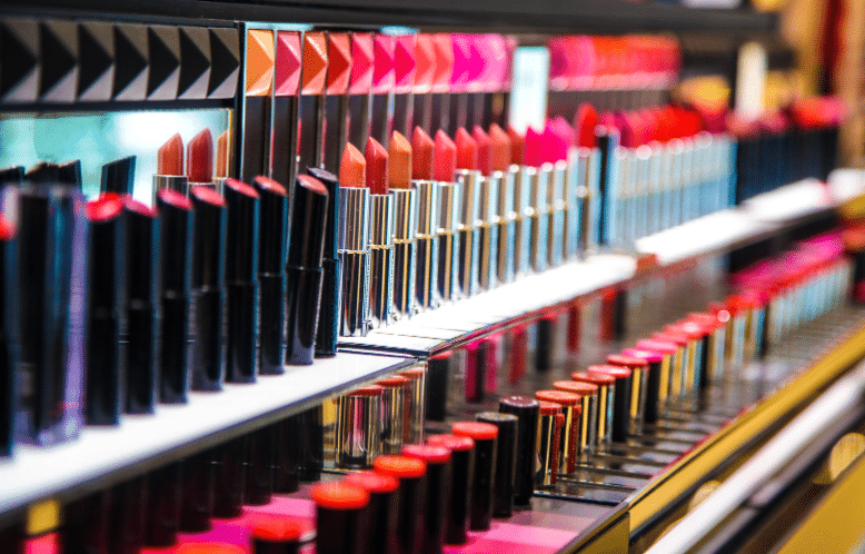 Mastering Custom Lipstick Formulation: A Comprehensive Guide